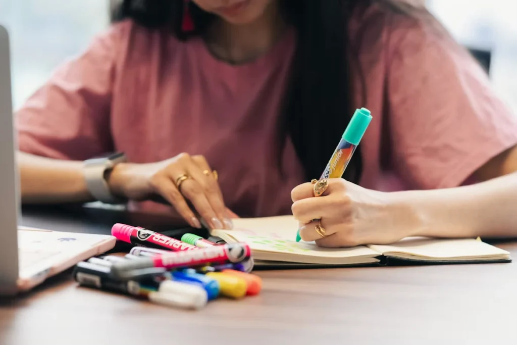 Short Puns for school and study with colorful writing supplies